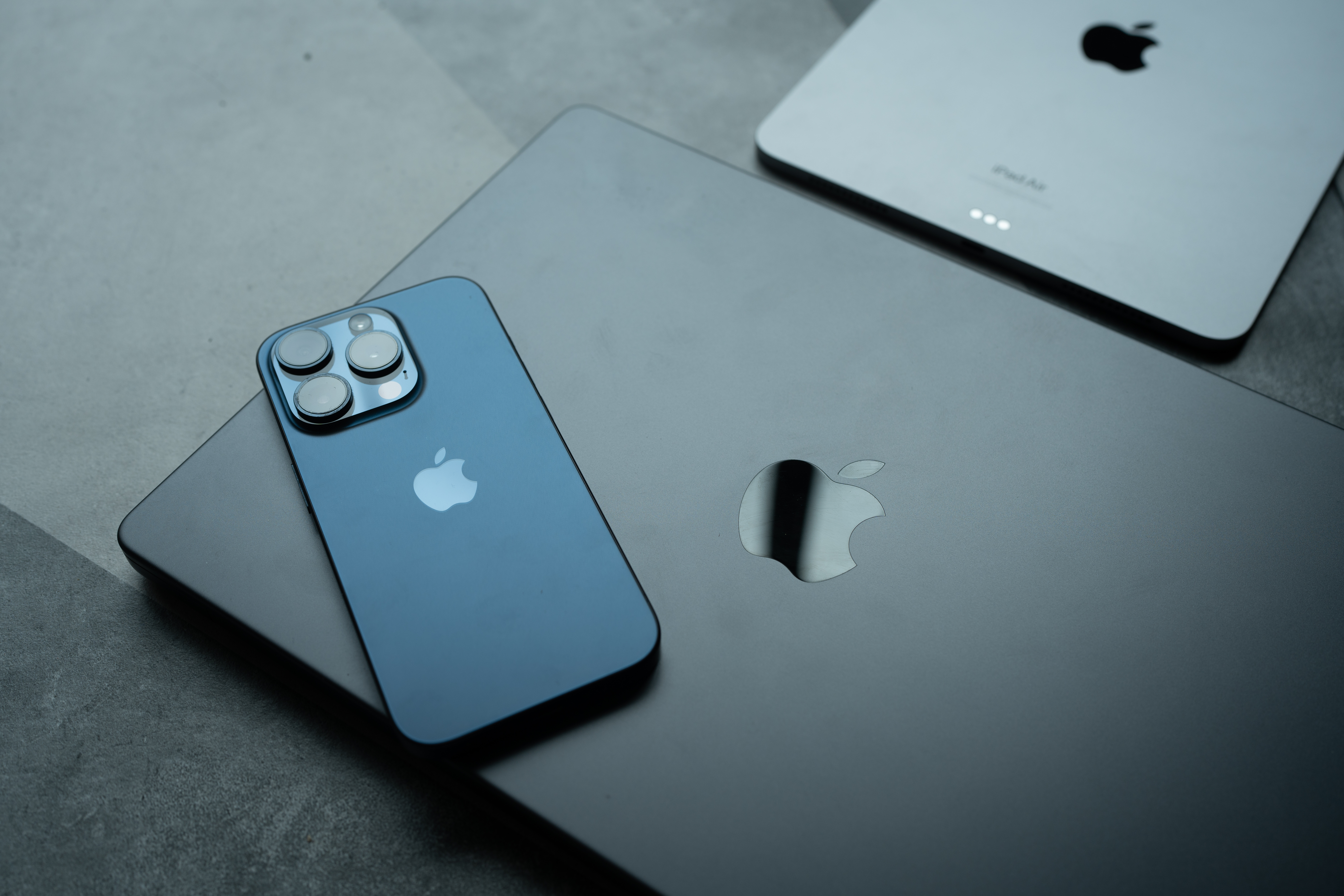 iPhone 17 Pro i iPhone 17 Pro Max – Telefon z dobrym aparatem dla twórców